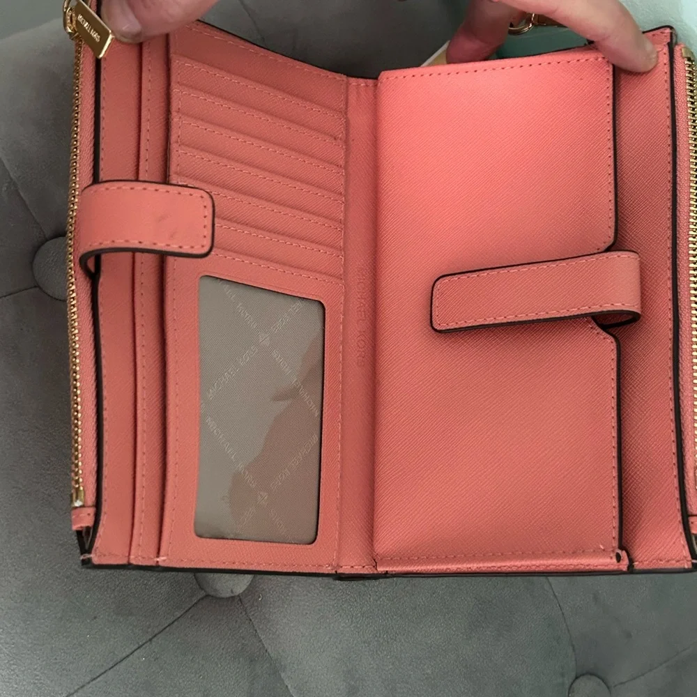 Michael Kors Jet Set Travel Wristlet Clutch Vibrant Red/Orange